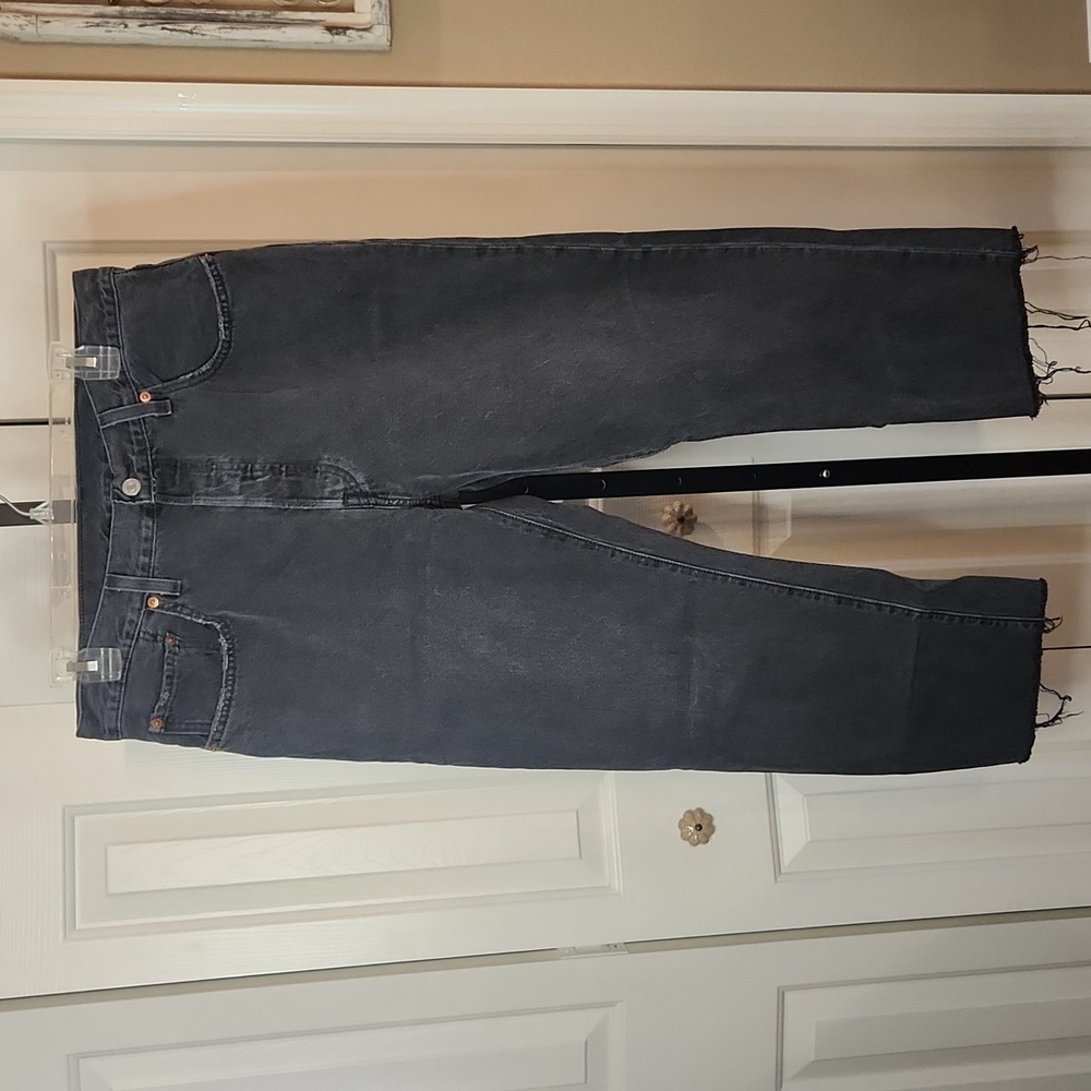 Wrangler, NWOT, Faded Distressed, Black jeans, Women's,  Size 32/26